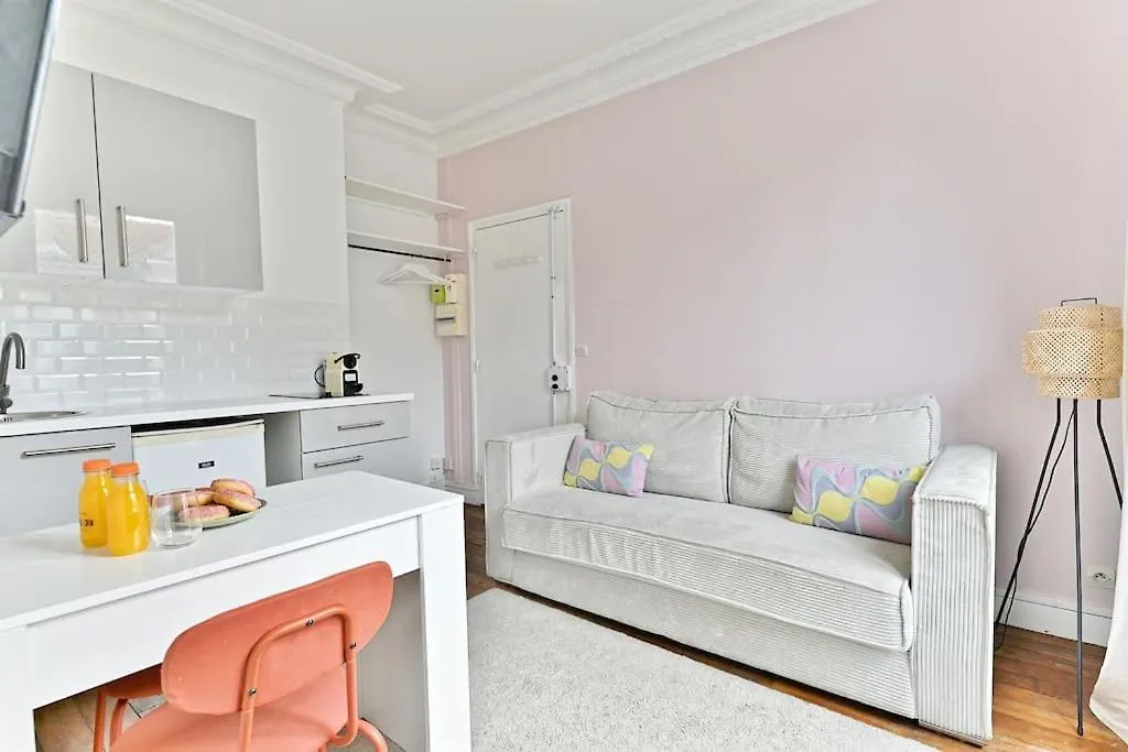 Apartment Appartement Charmant Et Colore Montparnasse Paris