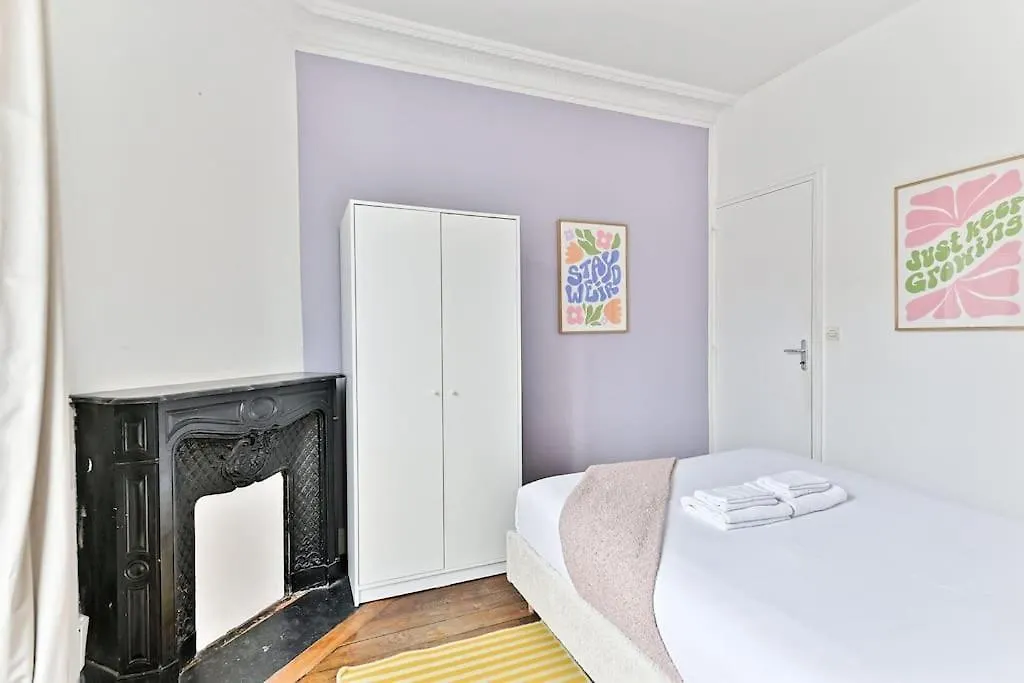 Appartement Charmant Et Colore Montparnasse Paris Apartment